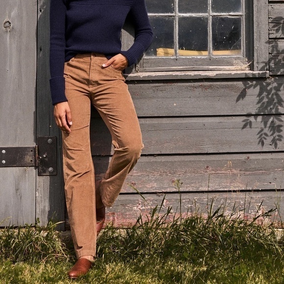 Faherty NWT Stretch Cord Julianne Patch Pocket Brown Straight Leg Pants Size 27 - Picture 3 of 11